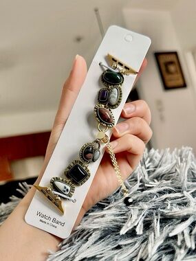 Multi-Stone Gold-Tone Decorative Watch Band😍